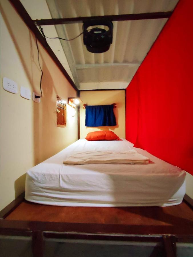 Raindance Hostel Santa Cruz Bagian luar foto