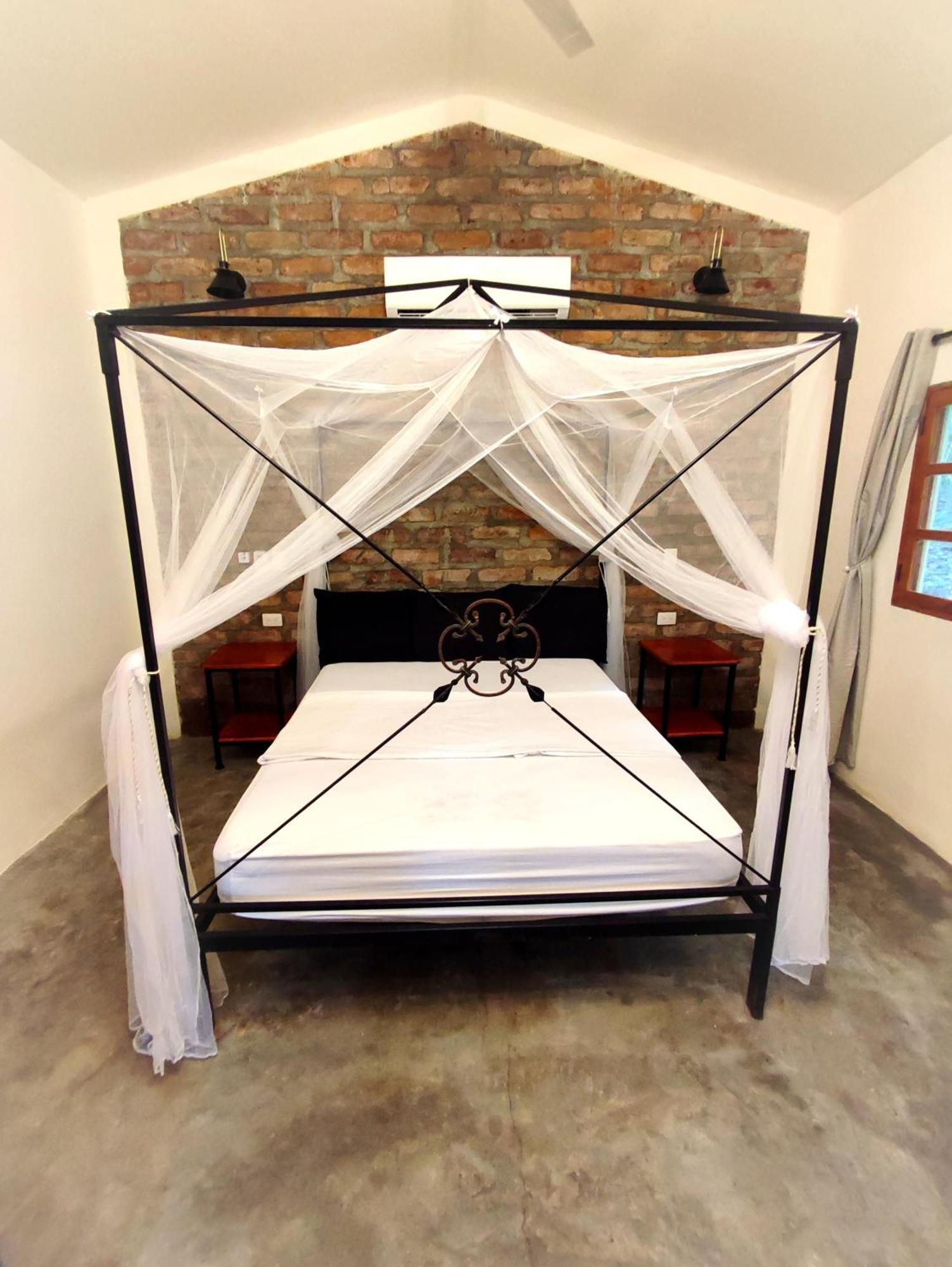 Raindance Hostel Santa Cruz Bagian luar foto